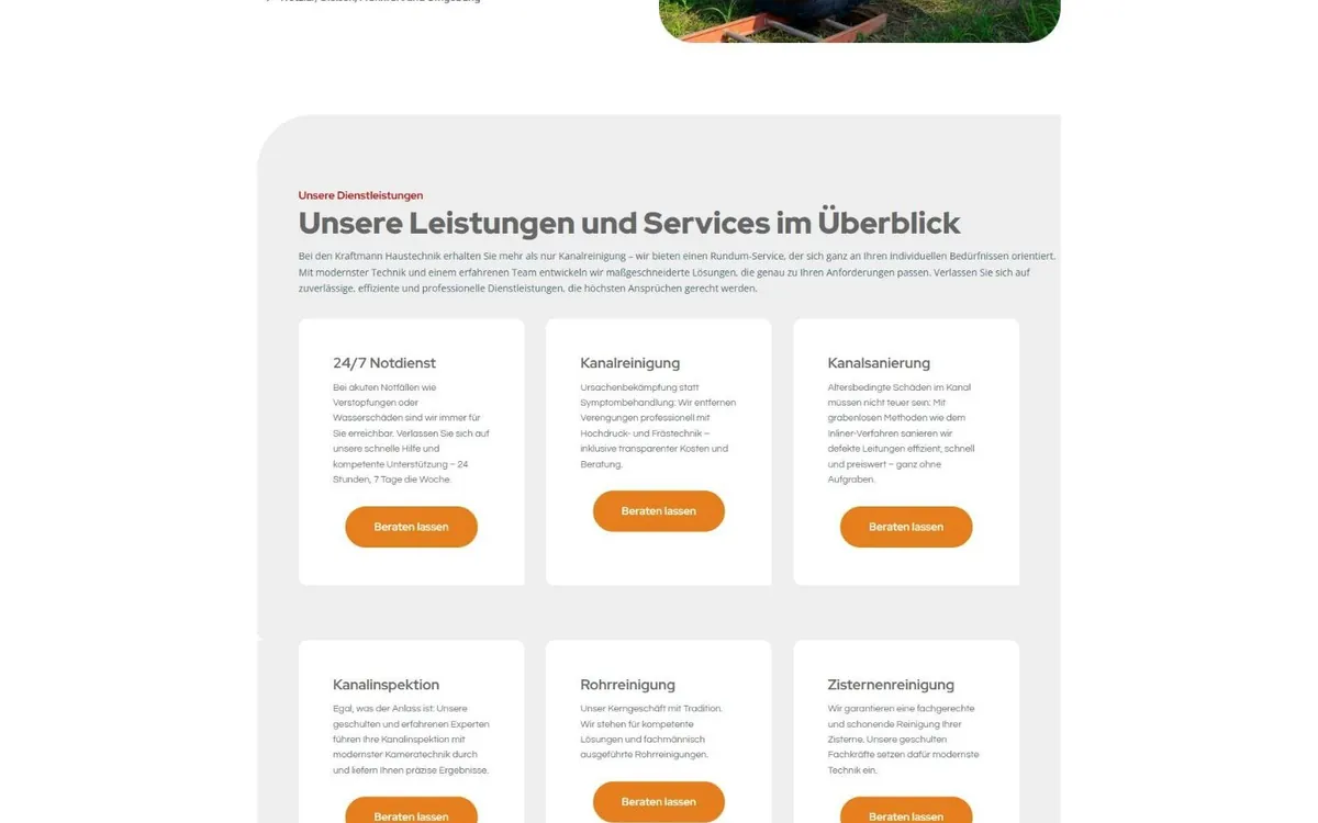 Leistungsübersicht der Kraftmann-Website mit weißen Karten und orangen Buttons Beraten lassen
